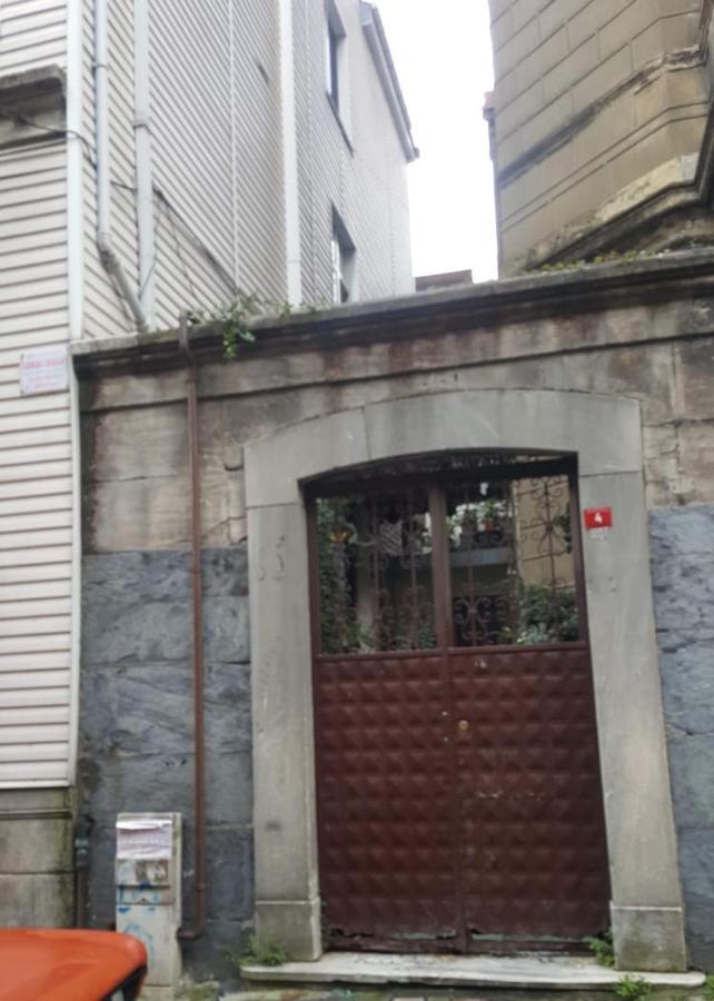 For Those Who Want To Be Close To Beyoglu Istiklal Street Istanbul Exterior photo